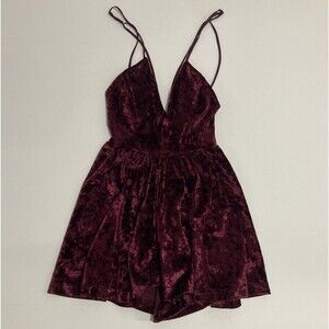 Sam Edelman Velvet Romper Burgundy Women’s Small Adjustable Straps V-Neck Mini